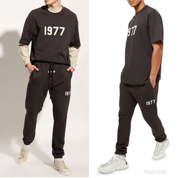 FEAR OF GOD ESSENTIALS 1977 T-SHIRT in Iron - Picture 3 of 13